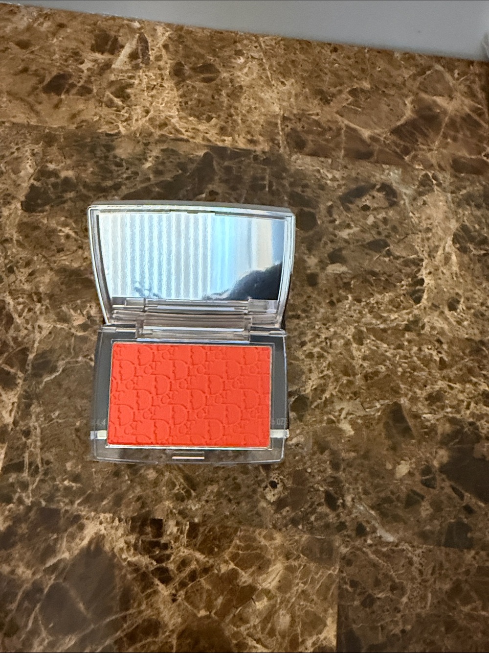 Dior blush - Picture 2 of 3